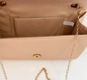 Clutch rose gold.