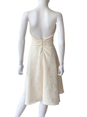 Vestido midi brocado ivory.