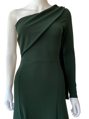 Vestido con colgante en hombro verde.