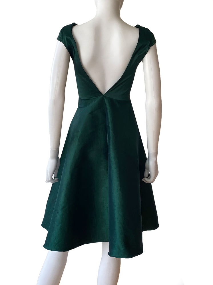 Vestido manguita midi verde.