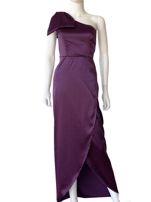 Vestido moño falda tulipán morado.